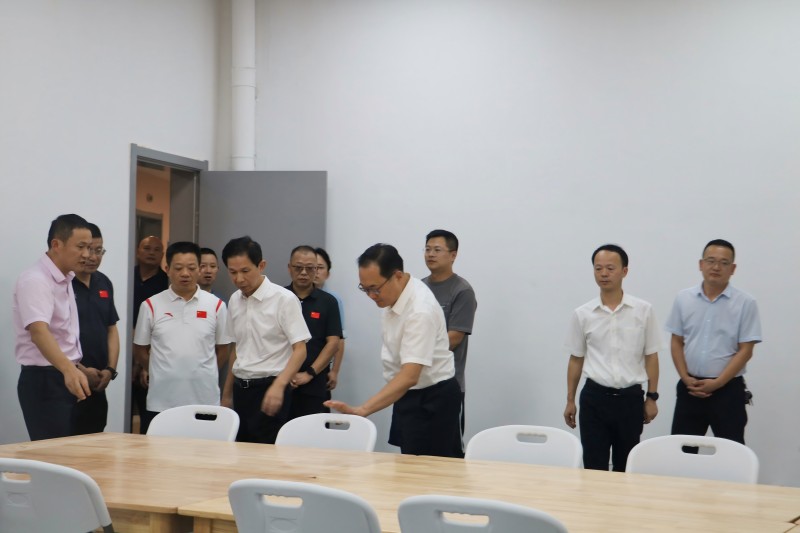 省體育局黨組書(shū)記、局長(zhǎng)李小平在九江調(diào)研2024年WTA江西網(wǎng)球公開(kāi)賽籌備工作情況